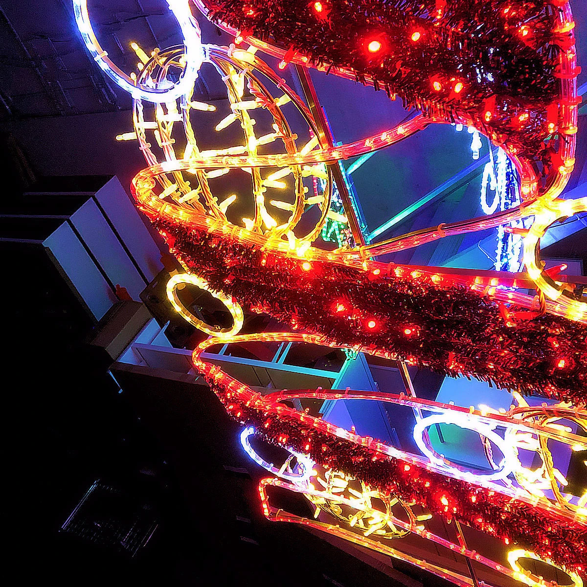 Christmas Complete Red Christmas Tree Lamp Pole Rope Light Motif 122cm 9 Christmas Complete Red Christmas Tree Lamp Pole Rope Light Motif 122cm - Image 7