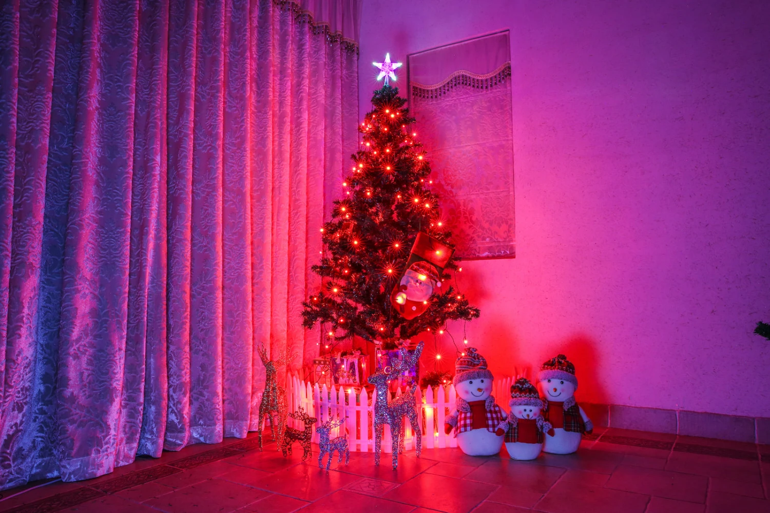 Smart WiFi APP Controlled RGB Indoor Christmas Tree Light For 6-7.5ft Trees 10 Smart WiFi APP Controlled RGB Indoor Christmas Tree Light For 6-7.5ft Trees - Image 8
