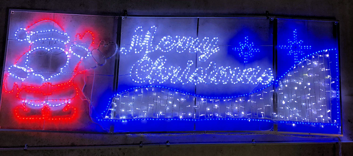 Merry Christmas Santa Rope Light Motif 3.25m Animated - Red, Blue, White 6 Merry Christmas Santa Rope Light Motif 3.25m Animated - Red, Blue, White - Image 4