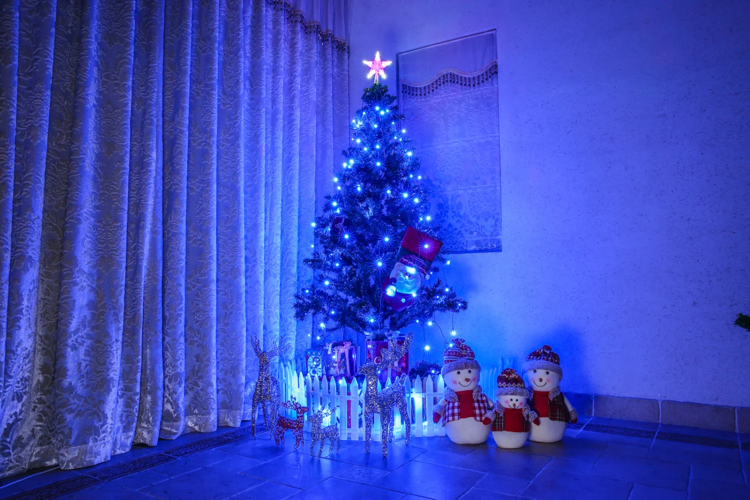 Smart WiFi APP Controlled RGB Indoor Christmas Tree Light For 6-7.5ft Trees 9 Smart WiFi APP Controlled RGB Indoor Christmas Tree Light For 6-7.5ft Trees - Image 7