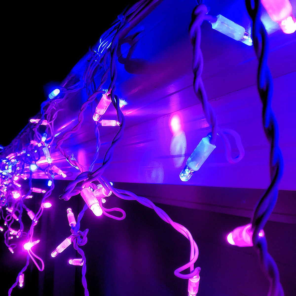 Christmas Complete Icicle Lights BLUE/PINK 4.8m - Blue/Pink 4 Christmas Complete Icicle Lights BLUE/PINK 4.8m - Blue/Pink - Image 2